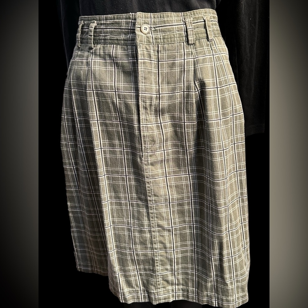 White Stag Plaid Pencil